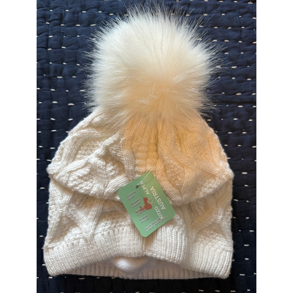 Kitzo Alpen Austria White Cable Knit Fleece Lined Beanie Faux Fur Pom Hat NWT